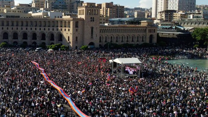 Ermenistan'da dört köyün iade kararı: Protestocular Yerevan'da